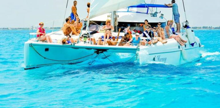 Cancún Sailing