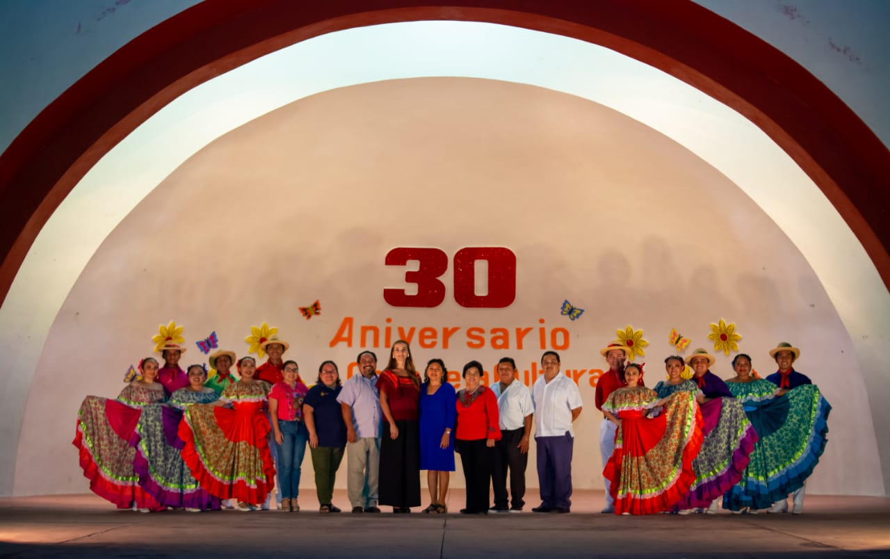 Conmemoran el 30 aniversario de la Casa de la Cultura