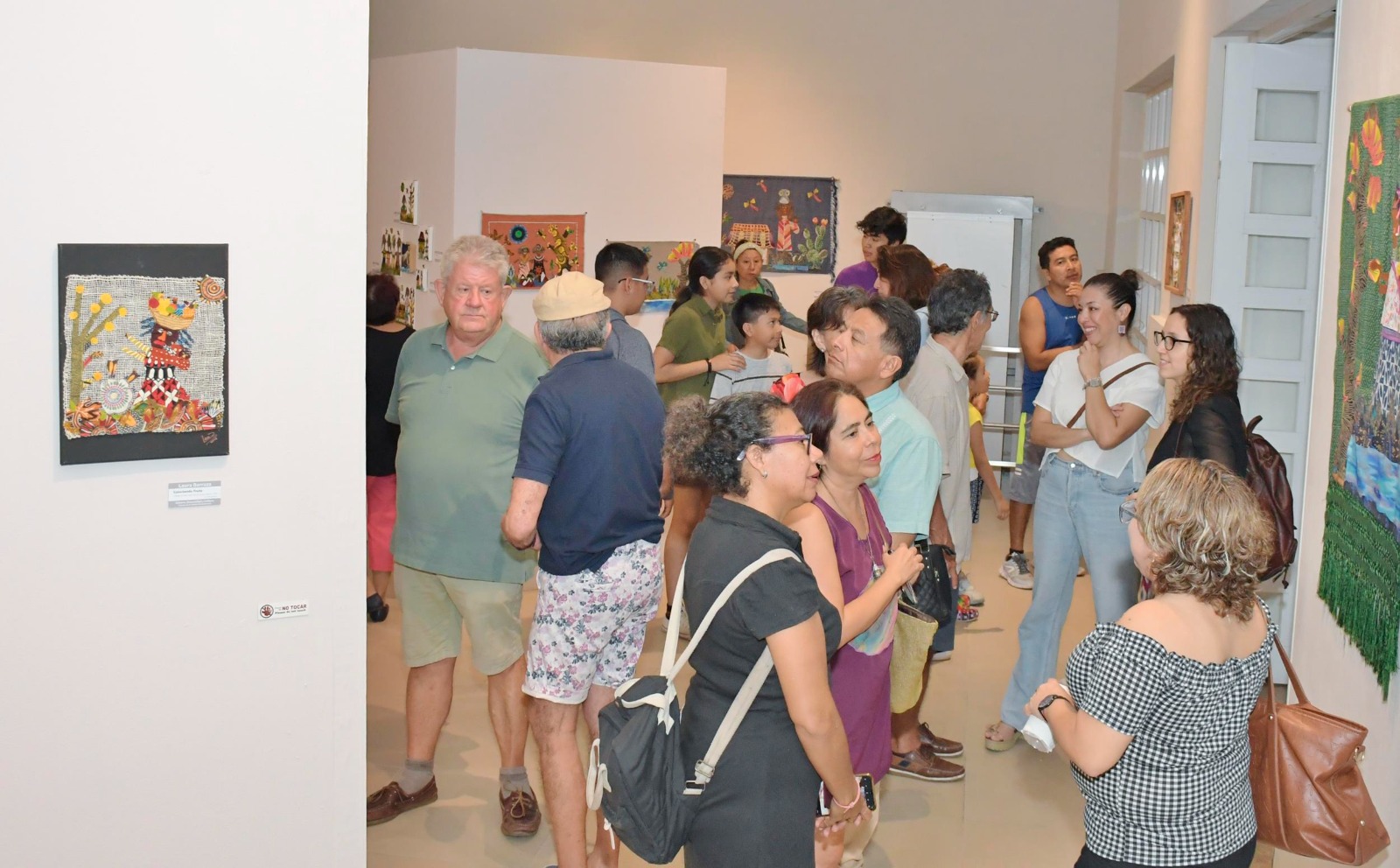 La FPMC abrió la primera exposición artística del año, la colección de arte Género, Diversidad y Cultura: Visiones de un Mundo Interconectado