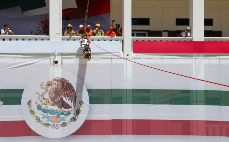 Participan servidores públicos en el Simulacro Nacional 2024