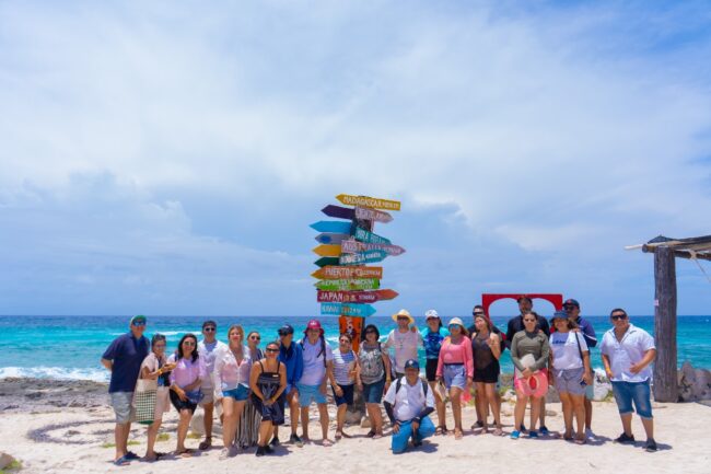 La FPMC impulsa la promoción turística de Cozumel con un fam trip dirigido a agentes de viajes de Campeche y Yucatán. Con la colaboración del CPTQROO, refuerzan la oferta turística sostenible y competitiva del destino.