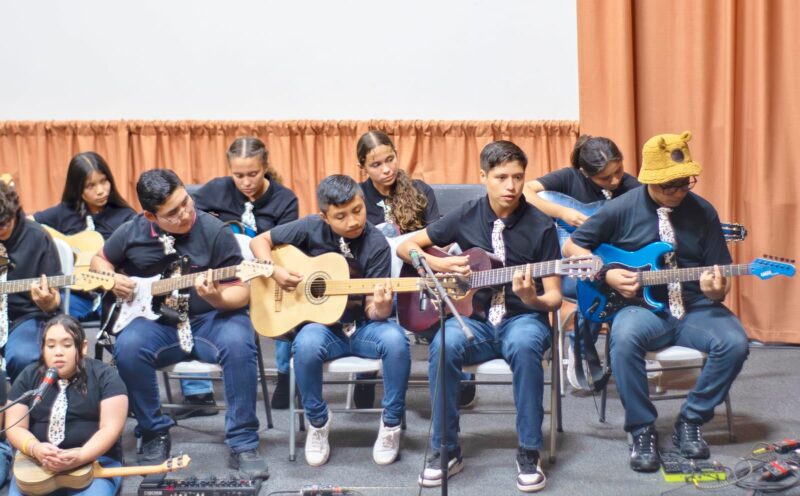 FPMC clausura talleres de guitarra acústica con recital