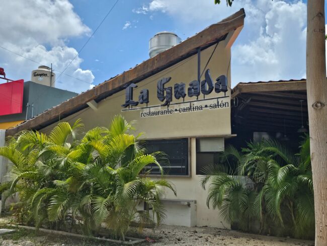 Avenida Huayacán Cancún