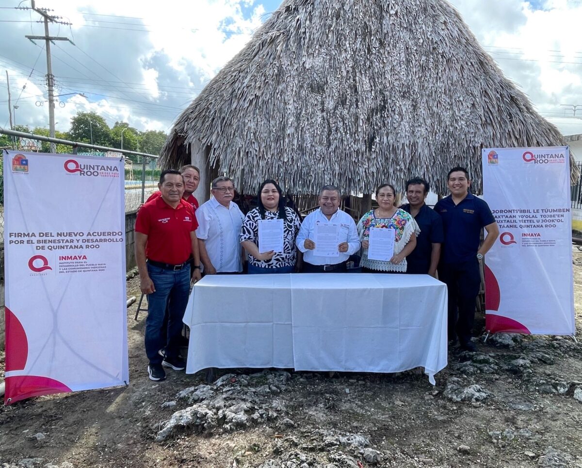 Firma INMAYA convenio con escuelas de comunidades mayas Firma INMAYA convenio con escuelas de comunidades mayas