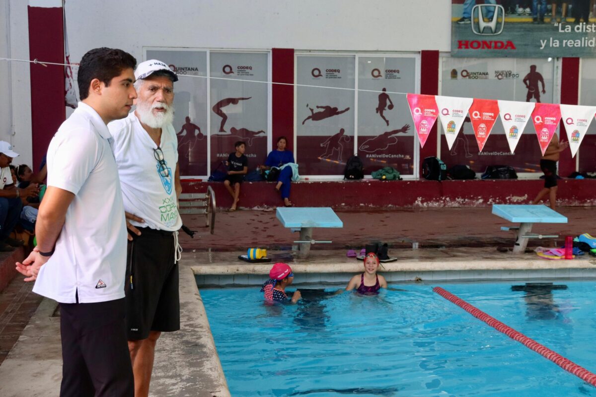 CODEQ fortalece el mantenimiento de la Alberca Semiolímpica CODEQ fortalece el mantenimiento de la Alberca Semiolímpica