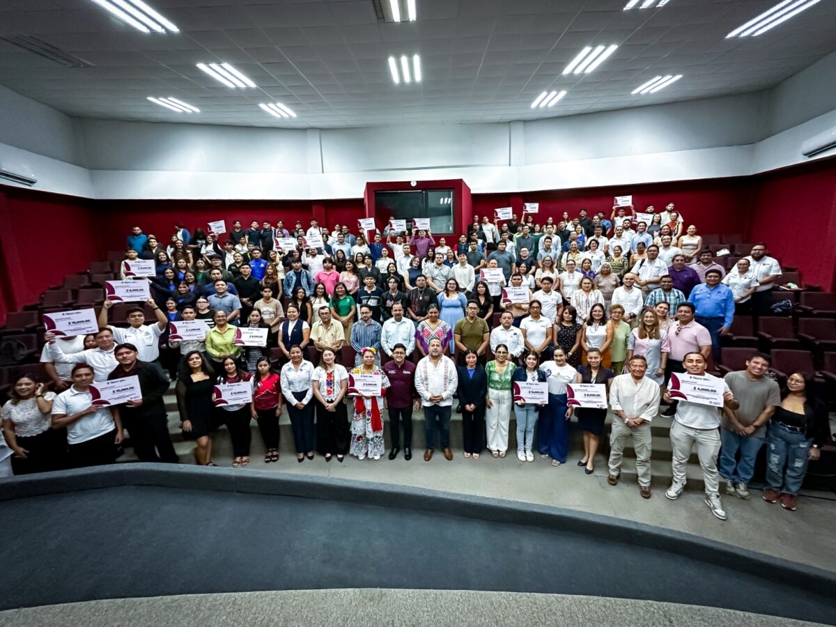 Premiación del Encuentro Científico de las Juventudes 2025 Premiación del Encuentro Científico de las Juventudes 2025