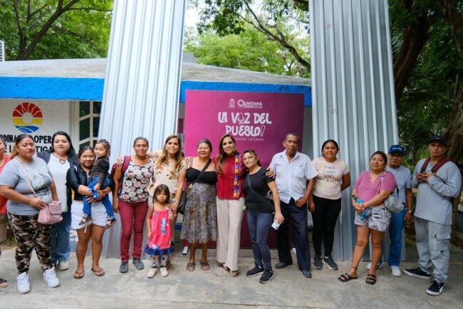 Mara Lezama impulsa la igualdad con la entrega de apoyos como triciclos, láminas de zinc y silla de ruedas en Quintana Roo.