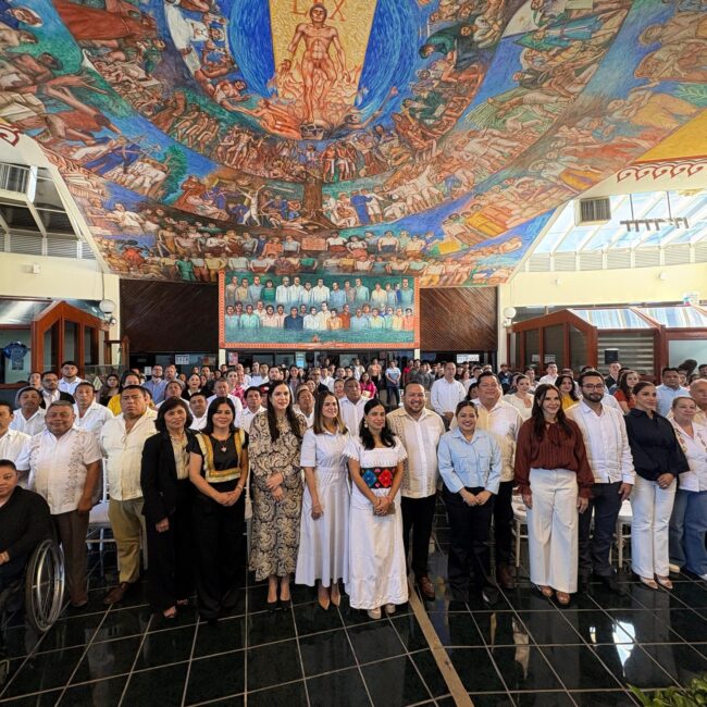 Asiste el INMAYA a la presentación del libro digital Justicia Electoral: Sentencias en una imagen, en el XXIII Aniversario del TEQROO.