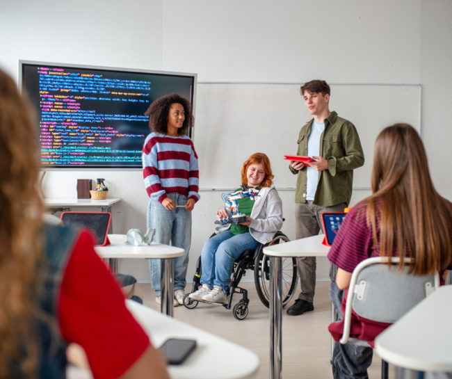 Cómo aprovechar las actividades extraescolares en la universidad para mejorar tu currículo y conseguir recomendaciones laborales.