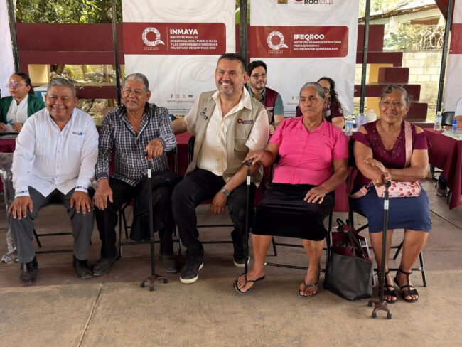 Apoyo de movilidad a adultos mayores con INMAYA en la Caravana del Bienestar fortaleciendo la inclusión social en Quintana Roo.