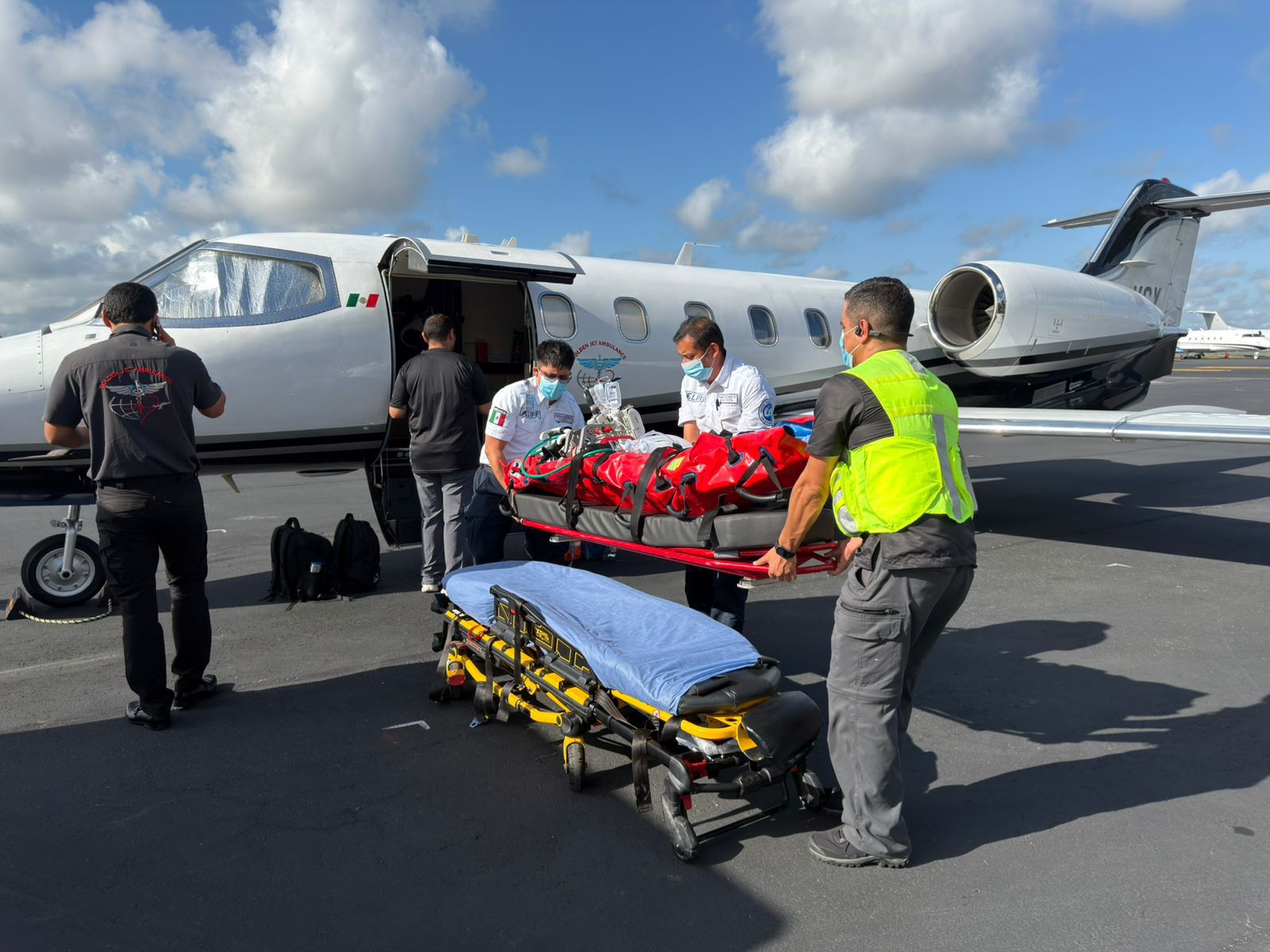 Traslado aéreo Cancún CDMX a menor por quemaduras