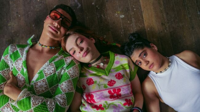 serie teen Netflix drama juvenil relaciones adolescentes Aprendiendo a vivir, Heartbreak High