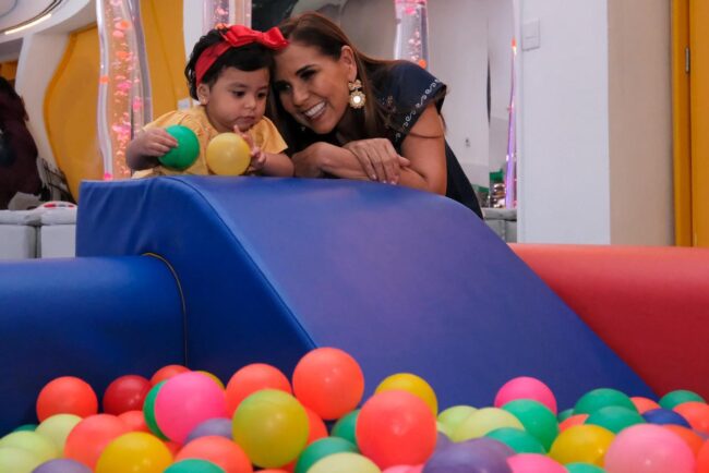 Mara Lezama encabeza la inauguración del cuarto multisensorial CEMS del CRIQ mediante la coordinación de Vero Lezama del Sistema DIF estatal.