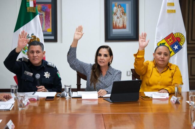 Mara Lezama encabezó la sesión de instalación y toma de protesta de la Junta de Gobierno de la Universidad de Ciencias y Disciplinas de la Seguridad de Quintana Roo, y del Rector Jesús Antonio Lara Mata, e instalan las Licenciaturas en Seguridad Ciudadana y Construcción de Paz y en Criminología