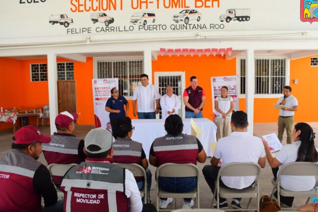 Con las constancias del "Taller de Introducción a la Lengua Maya", impartido por el INMAYA, fortalecen la identidad cultural en Quintana Roo.