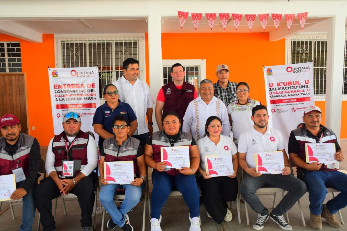 INMAYA entrega constancias del taller a la Lengua Maya INMAYA entrega constancias del taller a la Lengua Maya