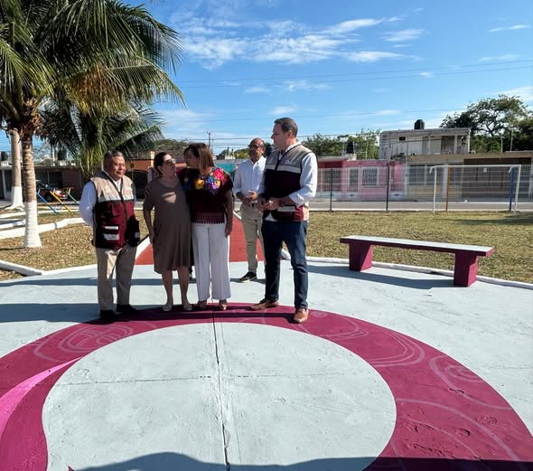 Mara Lezama informa que la rehabilitación del parque Los Almendros en Chetumal, coordinado por INMAYA, mejora la convivencia familiar