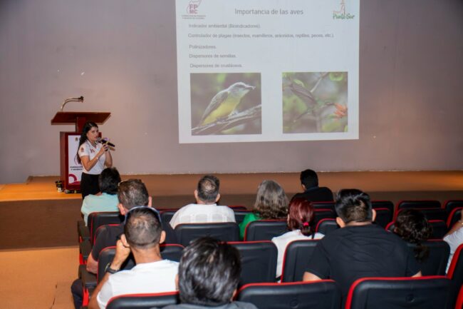 Capacitación a guías de turistas para la interpretación del patrimonio Biocultural de Cozumel por la FPMC, promover la conservación.