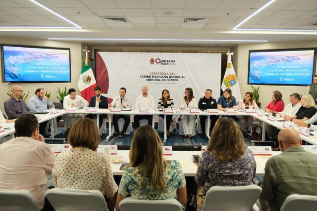 Representantes de 21 países escuchando la estrategia rumbo al Mundial 2026.
