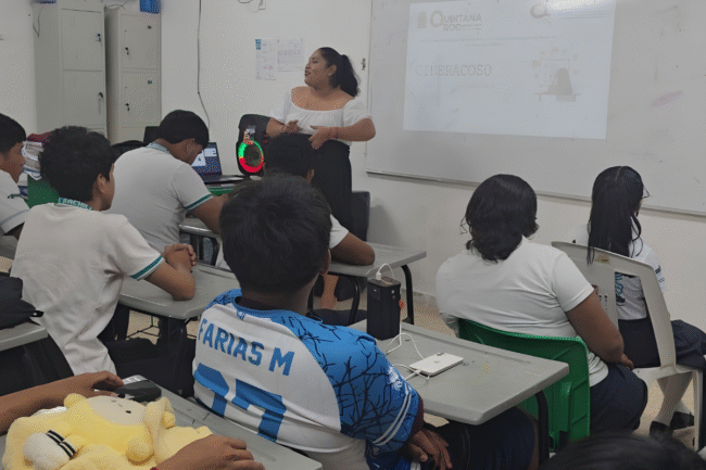 INMAYA impulsa la salud mental juvenil en Bacalar con pláticas sobre ciberacoso, bienestar emocional y prevención digital.