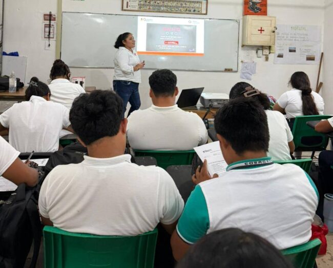 INMAYA imparte charla sobre violencia en el noviazgo a jóvenes estudiantes de Noh Bec Quintana Roo