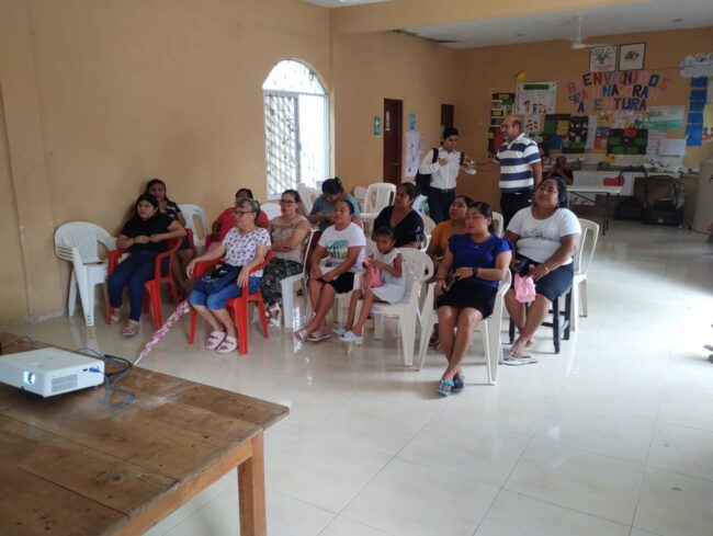 Capacita INMAYA a emprendedores mayas en Bacalar con talleres de negocios en lenguas originarias y apoyo al desarrollo económico indígena.