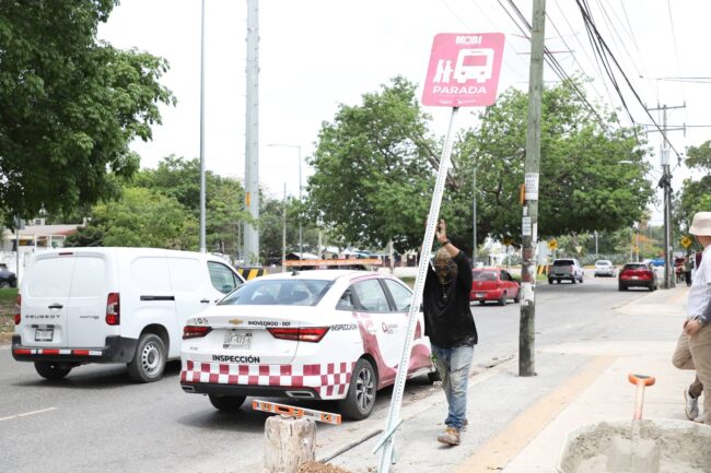 MOBI avanza con nuevos paraderos oficiales en Cancún y Chetumal. IMOVEQROO fortalece la movilidad segura, moderna y eficiente.