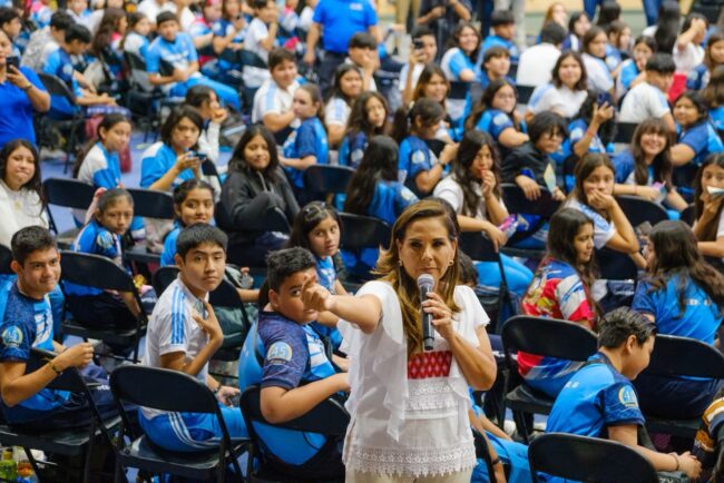 Mara Lezama presentó la aplicación digital En búsqueda de tu identidad virtual para prevenir riesgos, trata y explotación infantil en línea.