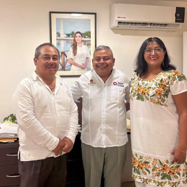 Reunión entre Enrique Chuc, representantes de INPI e INMAYA para fortalecer los Derechos de los Pueblos Indígenas y Afromexicanos en Quintana Roo. Primer Encuentro Estatal de los Centros de Atención Agraria