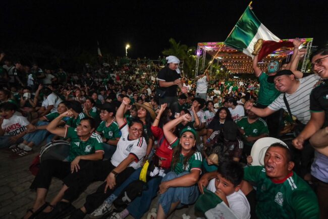 Fut Fest reúne a miles en Cancún e Isla Mujeres. Mara Lezama vive la pasión del Mundial junto a familias y aficionados de México.