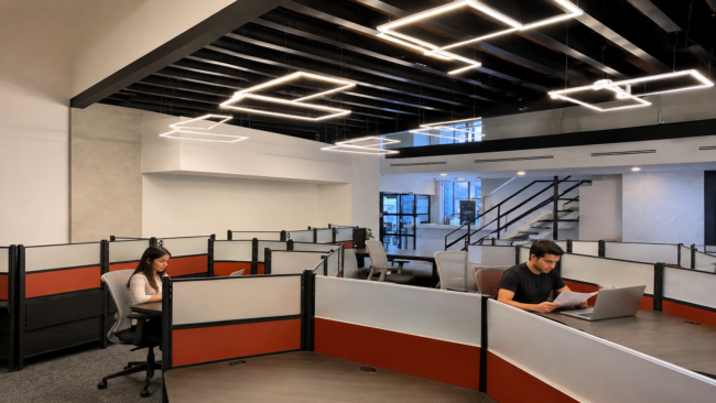 Coworking en Cancún para jóvenes emprendedores. Conoce Marina Business, sus oficinas privadas, servicios, salas y ubicación en Puerto Cancún.
