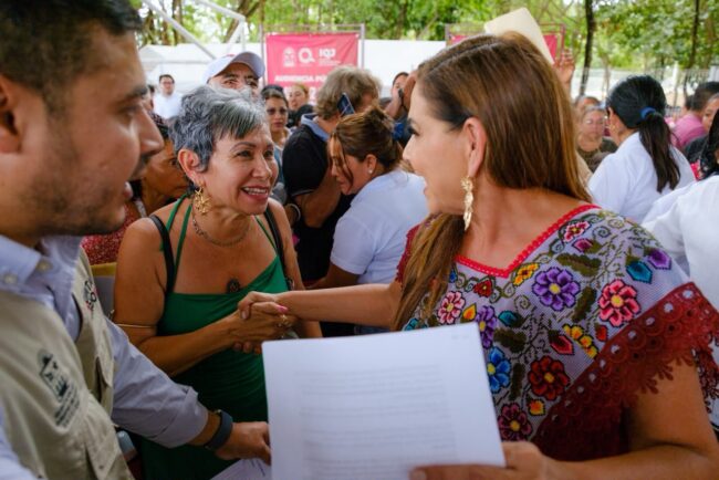 La Voz del Pueblo de Mara Lezama llegó a Playa del Carmen con apoyos sociales, títulos de propiedad, salud, CFE y certeza jurídica.