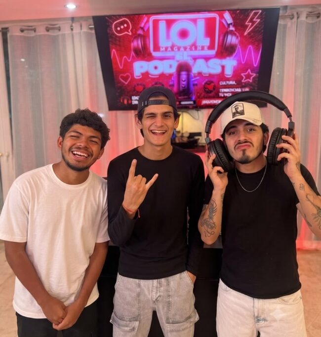 jóvenes Leo, Marco y Joshua
