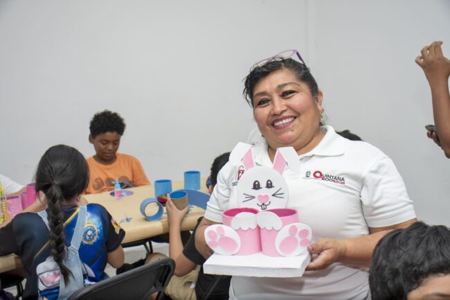 Taller gratuito arte Cozumel para jóvenes y adultos. Inscríbete en el BiblioAvión Gervasio y desarrolla tu creatividad con la FPMC.