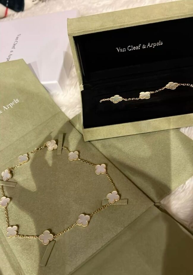 collar Alhambra
